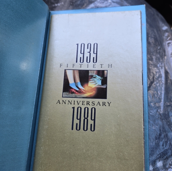 50th anniversary wizard of oz vhs with booklet - Picture 2 of 5
